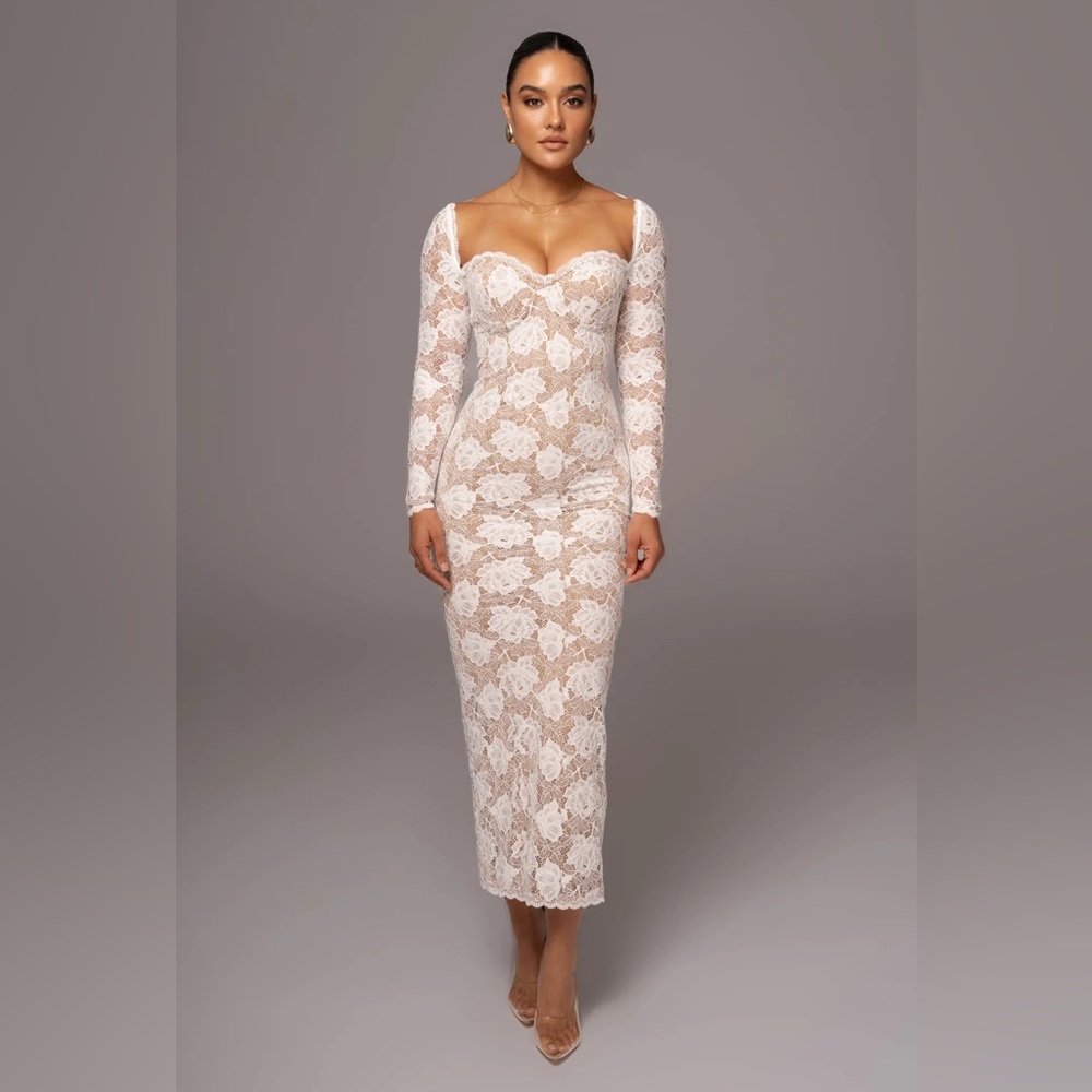 JLUXLABEL- IVORY LACE SWEETHEART MAXI DRESS